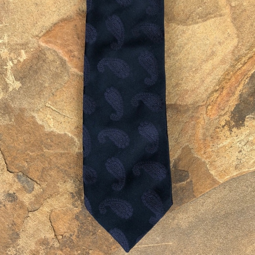 NEW Brioni Navy Jacquard Paisley Necktie